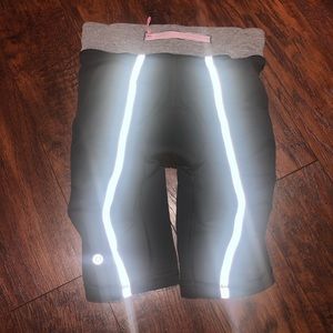 Lululemon 🌸 bike shorts 👌